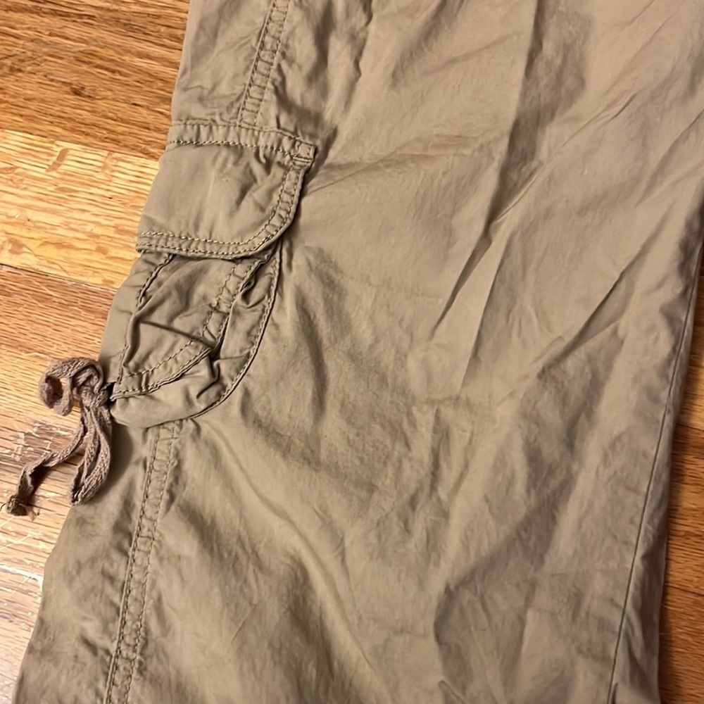Woman’s pants size 6 khaki - Picture 3 of 5